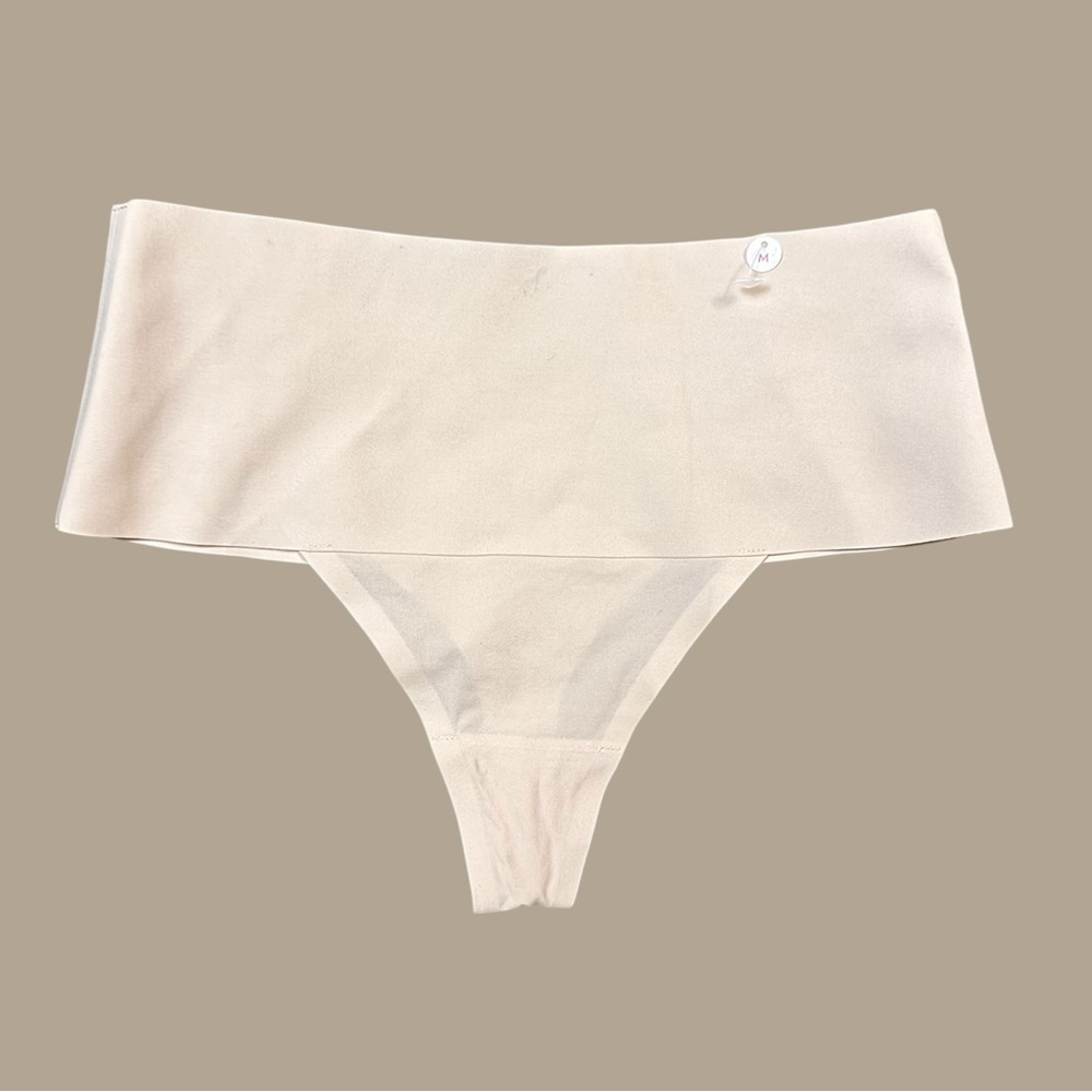 Spanx Undietectable High-Waist Thong Panty Nude Size Medium NWT Shapewear